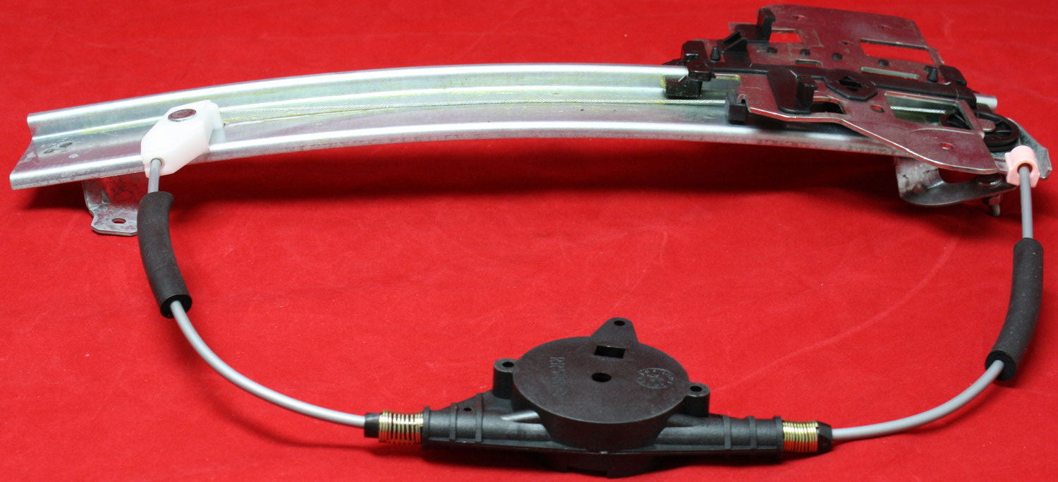 AM TOWN CAR 95-97 REAR WINDOW REGULATOR RH Power w o Motor SKU REPL491703 OEM WLR2031-11R62-81311 L491715 RE