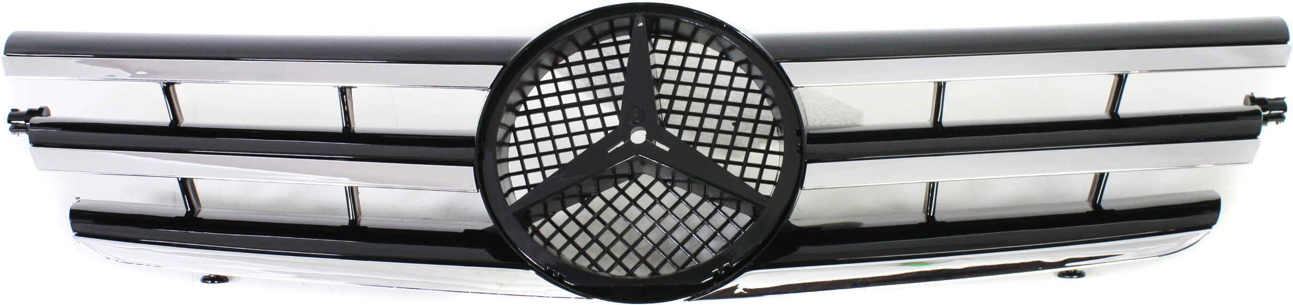 AM C CLASS 02-03 GRILLE Painted Black Shell and Insert w Chrome Molding Coupe SKU REPM070122 Partslink MB1200150 OEM 2038800383
