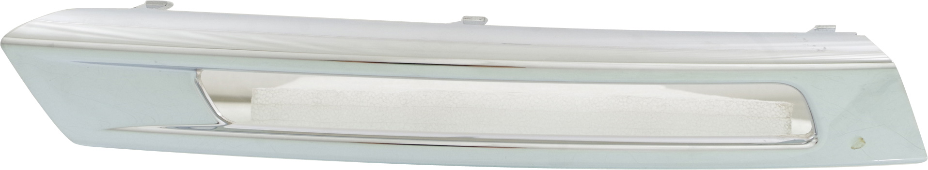 AM ML250-15-15 FRONT FOG LAMP MOLDING LH Primed w o AMG Styling Pkg. SKU REPM112706 Partslink MB2566100 OEM 1668850774