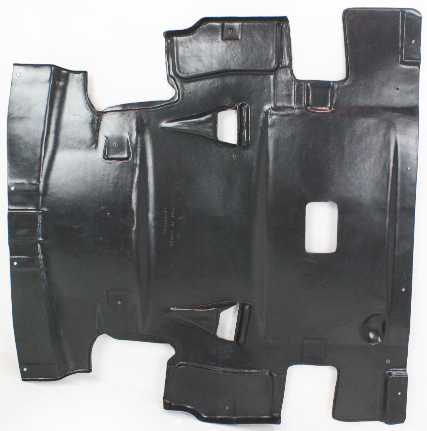 AM S CLASS 03-06 ENGINE SPLASH SHIELD Under Cover Center AWD 220 Chassis SKU REPM310137 Partslink MB1228134 OEM 2205243630
