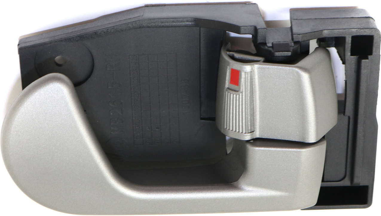 AM GALANT 04-12 FRONT INTERIOR DOOR HANDLE RH Gray Plastic =REAR SKU REPMB462131 Partslink MI1353117 OEM MR642041
