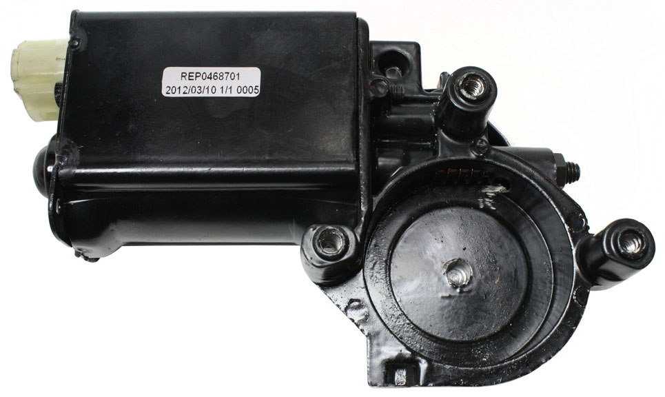 AM C K SERIES 77-81 WINDOW MOTOR RH Front 76-82 Corvette LH SKU REPO468701 OEM 22048629