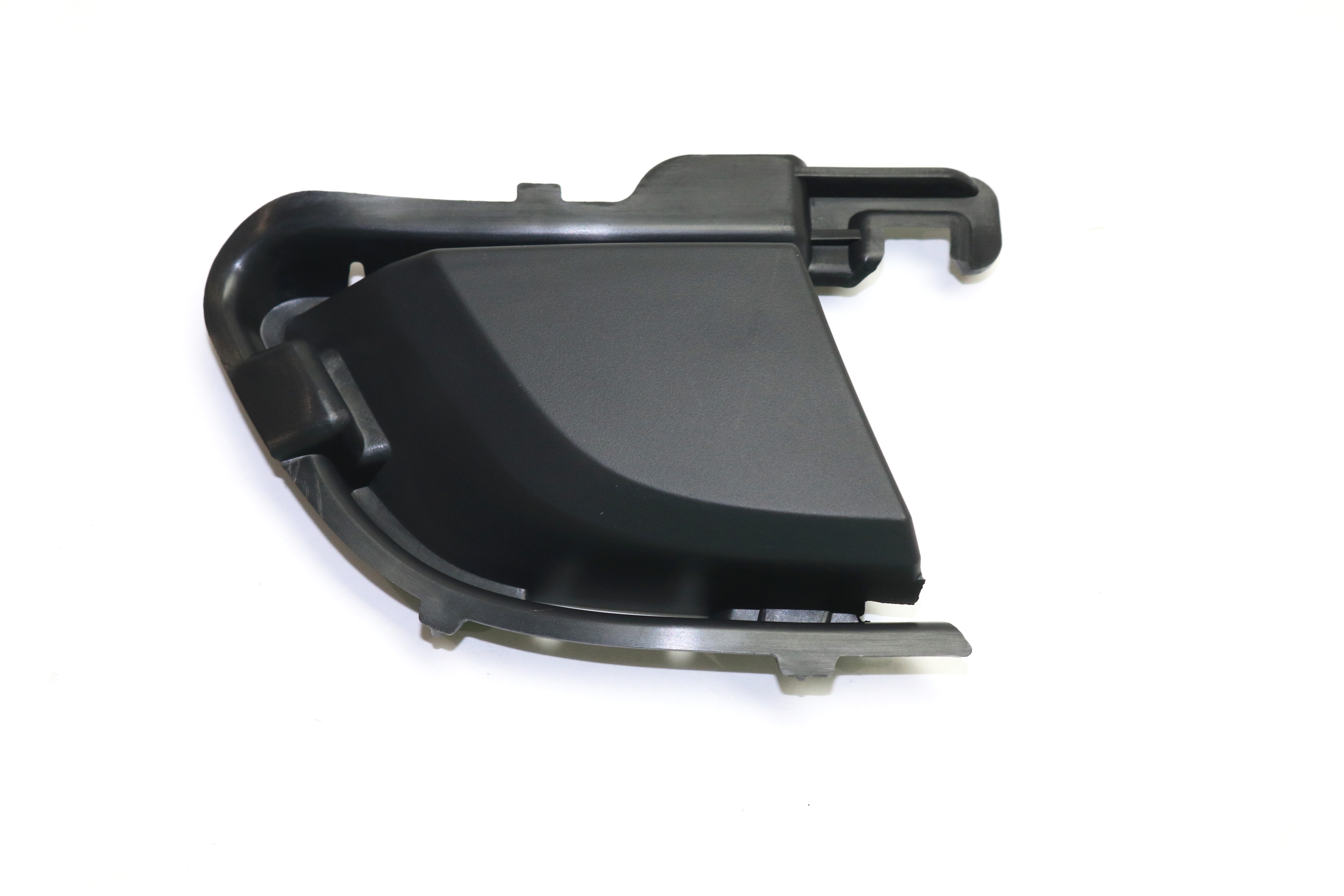 AM CAYENNE MACAN 15-18 FOG LAMP COVER RH Textured w o Park Assist Sensor Holes Cayenne GTS Turbo Turbo S Macan Turbo Models w o Sprt Design Pkg SKU REPP108603 Partslink PO1039109 OEM 95B807796A1E0