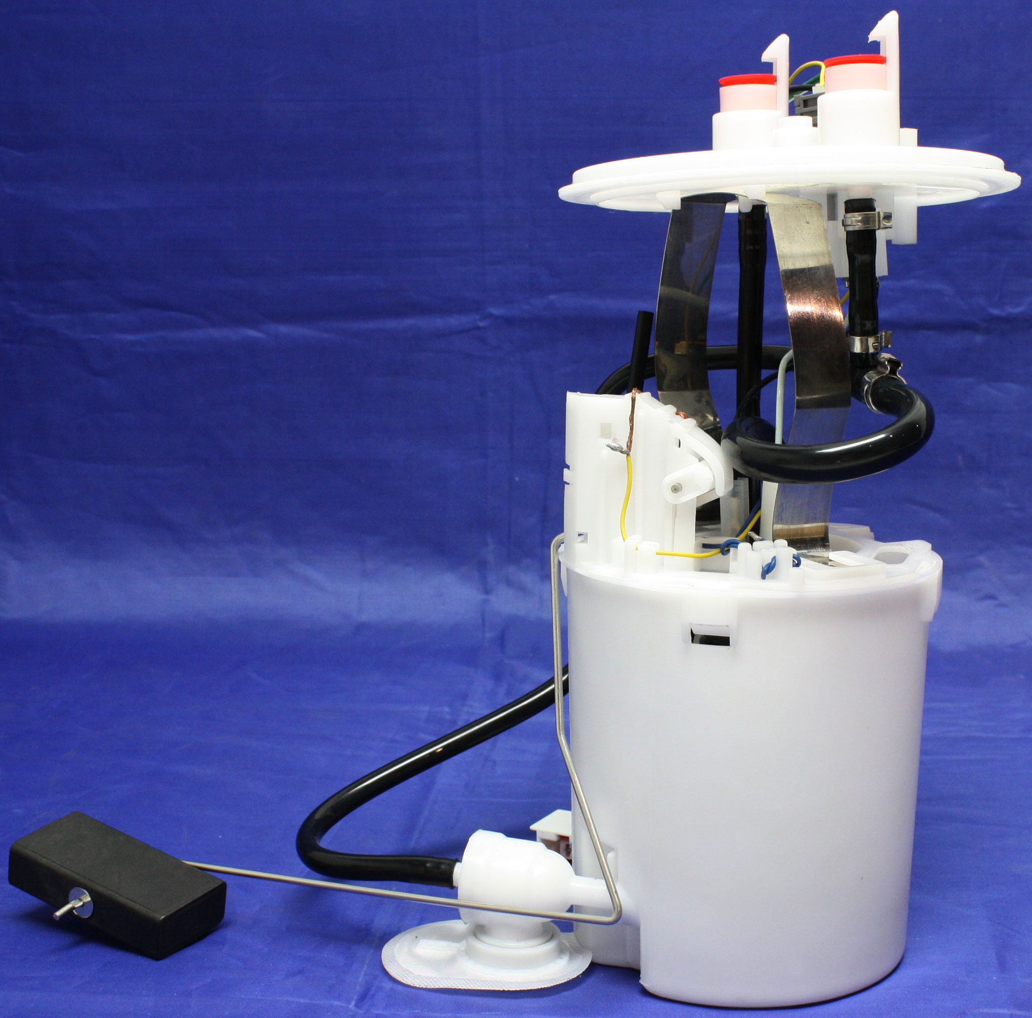 AM SAAB 9-3-99-02 FUEL PUMP Module Assembly SKU REPS314509 OEM 30587015