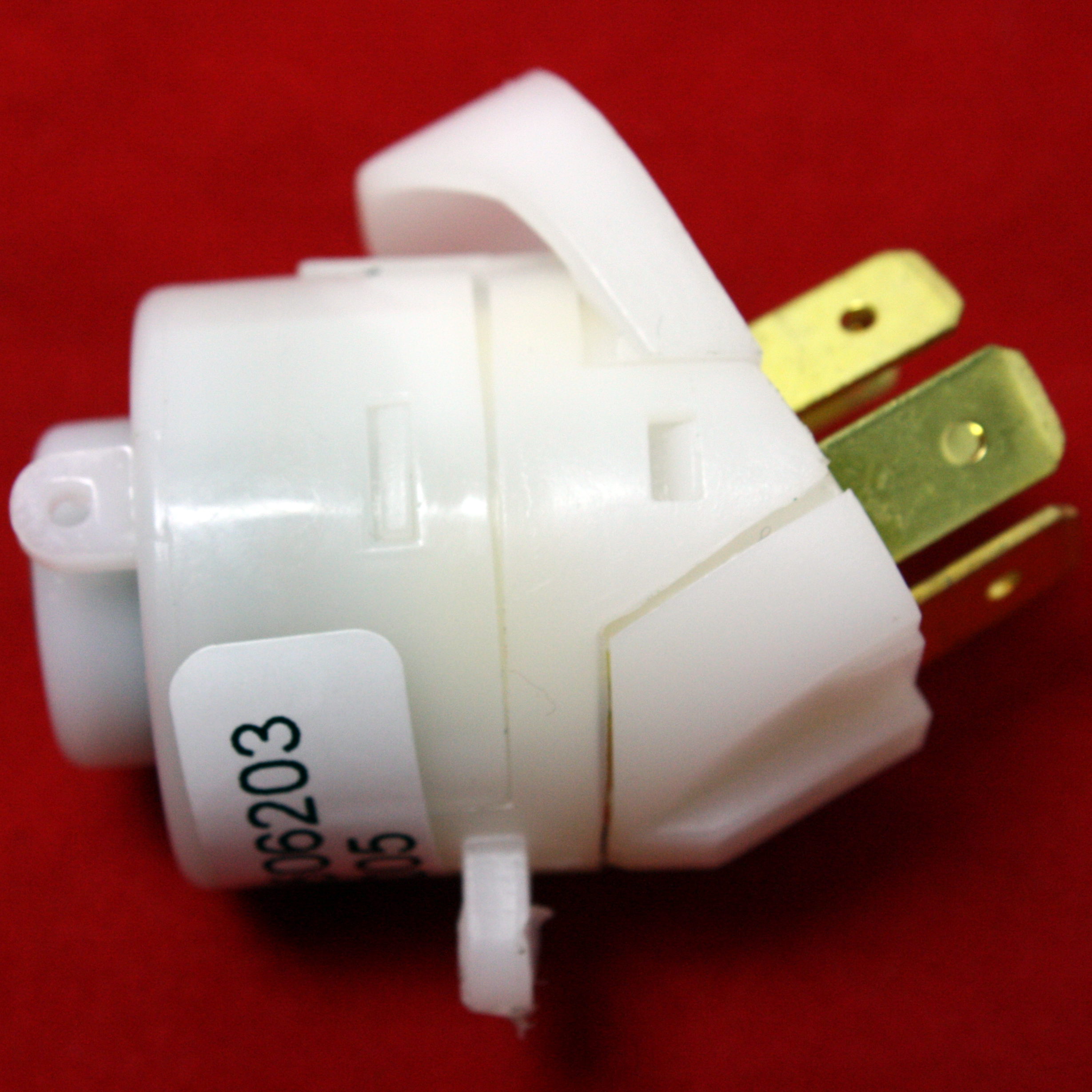 AM SUPER BEETLE 74-80 CABRIOLET 85-93 IGNITION SWITCH SKU REPV506203 OEM 180319-630093-2011076-2011182