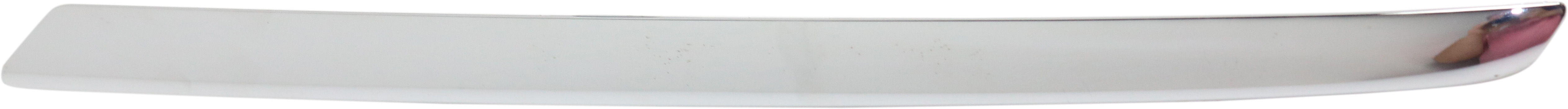 AM GLA250-15-17 GRILLE MOLDING LOWER LH Chrome SKU RM07150002 Partslink MB1214103 OEM 1568851121