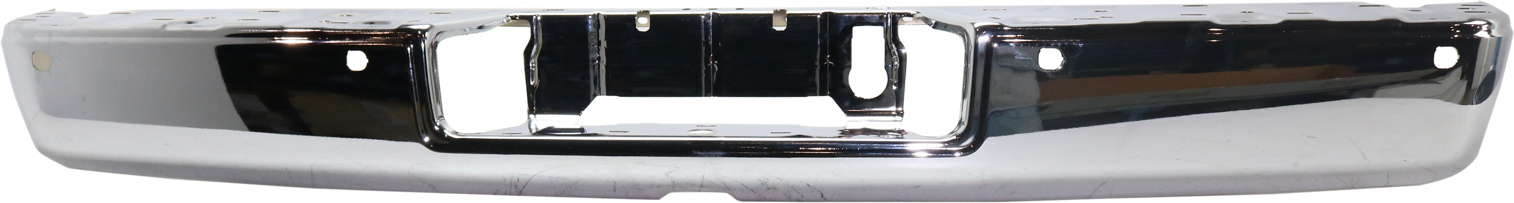 AM TITAN 17-20 TITAN XD 16-20 STEP BUMPER FACE BAR ONLY w o Pad w Pad Provision w o Mounting Bracket Chrome w Tow Hitch Titan w o Parking Aid Sensor Holes Std Cab Titan XD Crew Cab SKU RN82560005 Partslink NI1102164 OEM 85030EZ40A