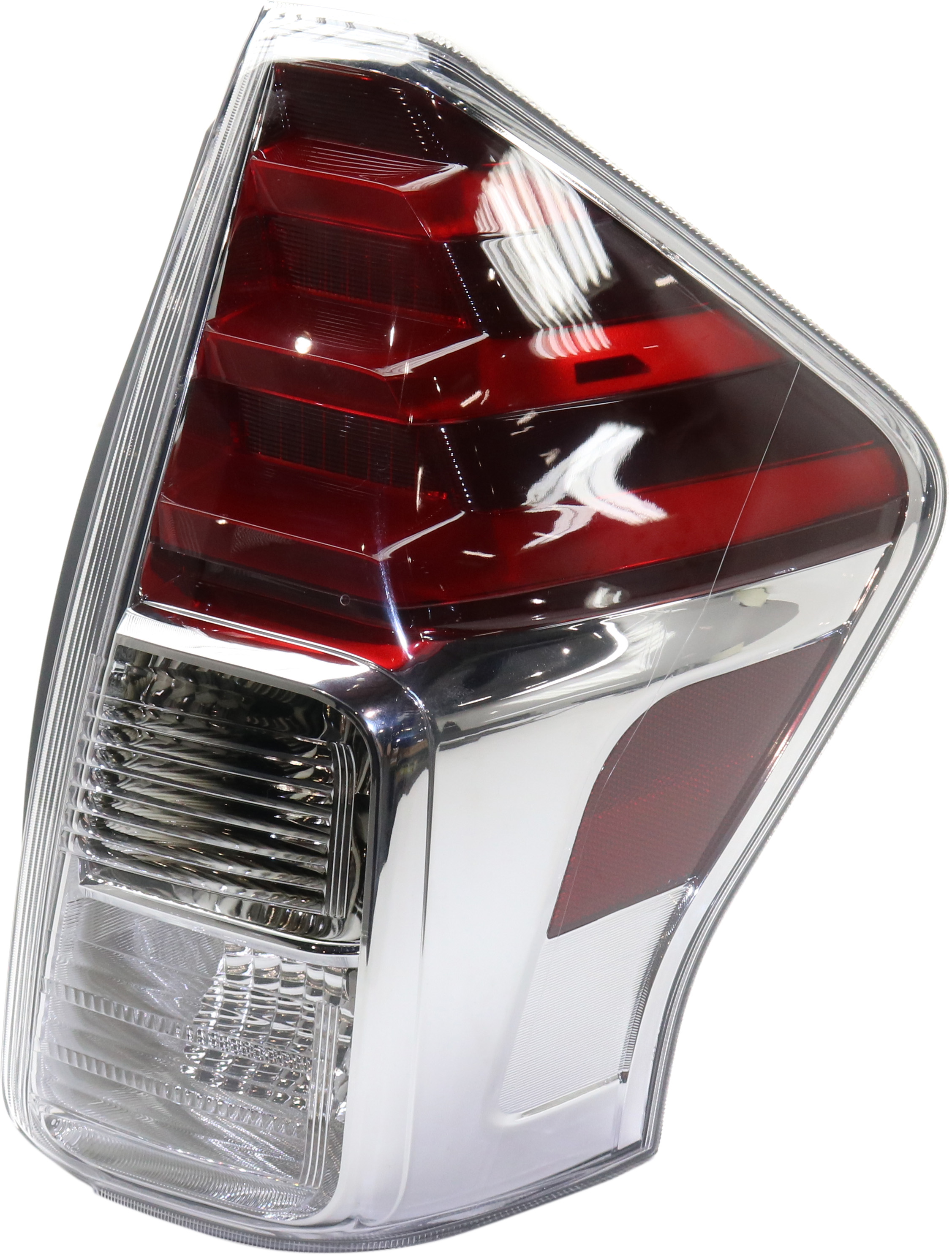 AM PRIUS V 15-18 TAIL LAMP RH Assembly SKU RT73010009 Partslink TO2801194 OEM 8155147272