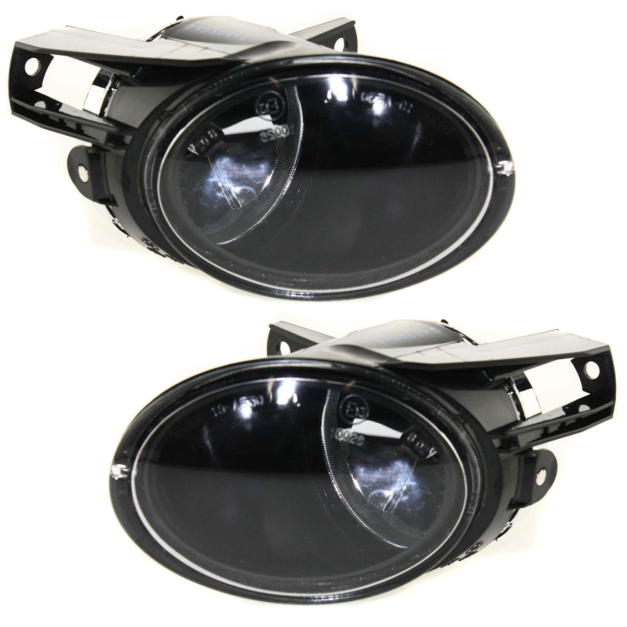 AM PASSAT 06-10 FOG LAMP RH AND LH Assembly Halogen Clear Lens SKU RV10750024A Partslink VW2593113 VW2592113 OEM 3C0941700B 3C0941699B