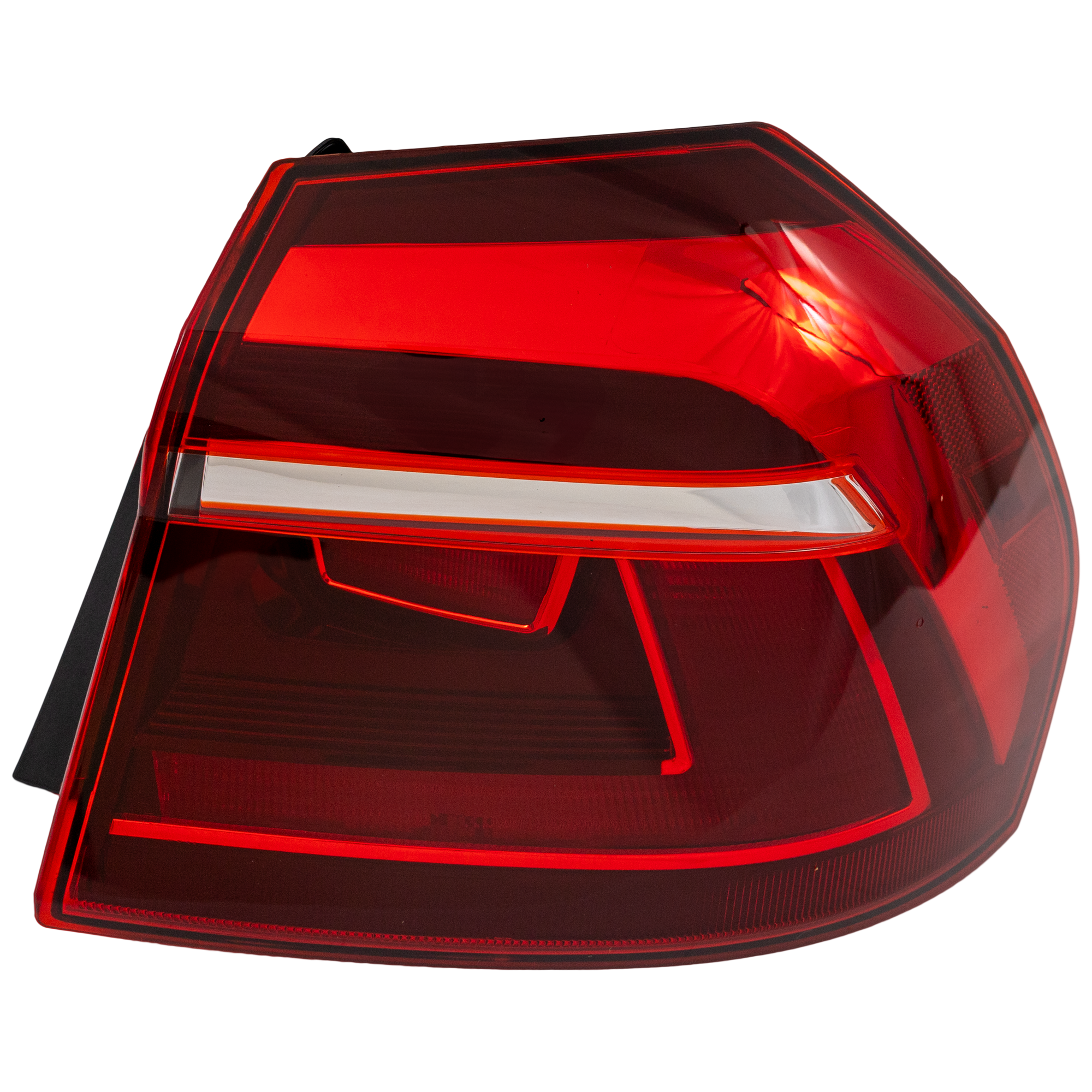 AM PASSAT 17-19 TAIL LAMP RH Outer Assembly Halogen 17-17 From 7-4-16 SKU RV73010019 Partslink VW2805129 OEM 561945096P