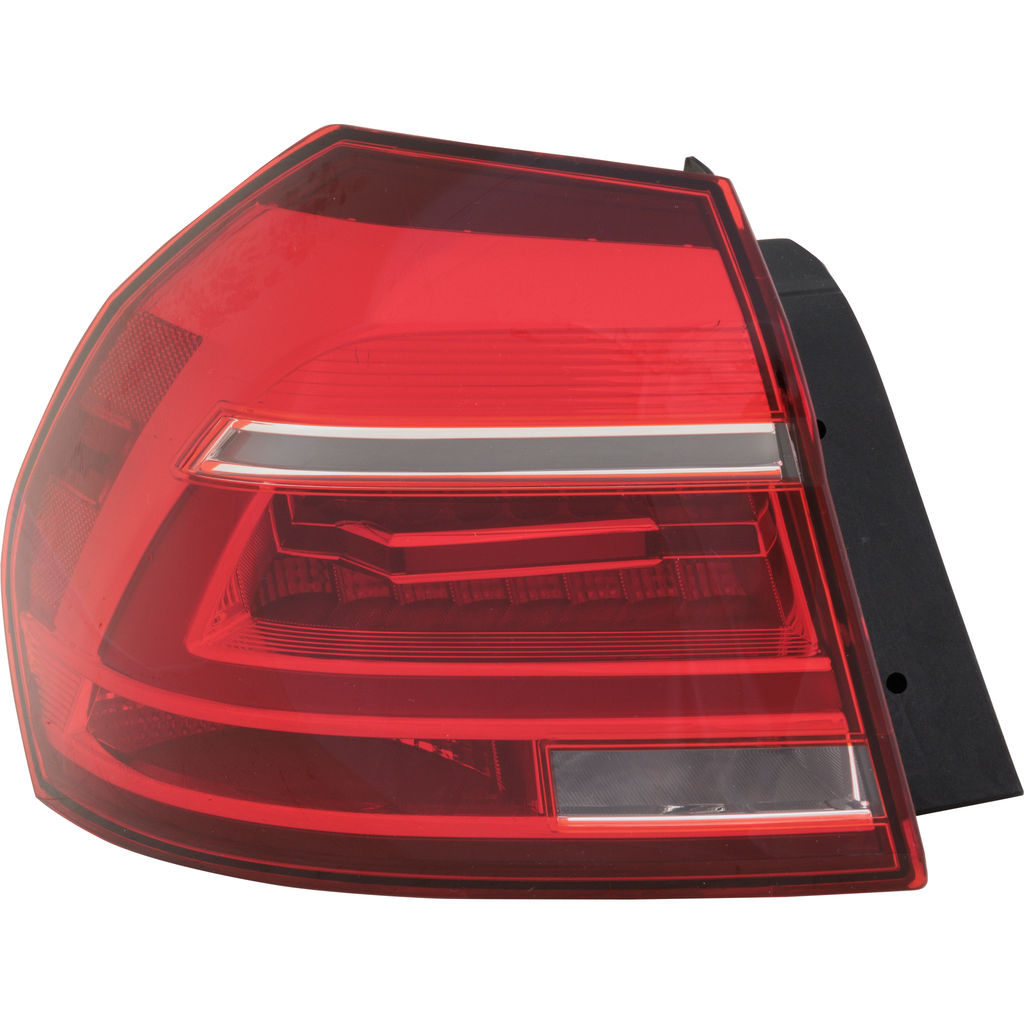 AM PASSAT 16-17 TAIL LAMP LH Outer Assembly LED 17-17 To 7-3-16 SKU RV73010032A Partslink VW2804121 OEM 561945207B