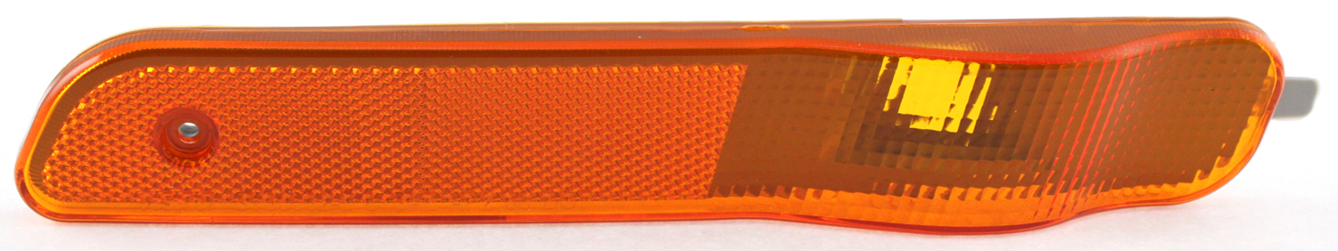AM SATURN S SERIES 00-02 FRONT SIDE MARKER LAMP LH Lens and Housing Sedan Wagon SKU S104506 Partslink GM2550183 OEM 21110857