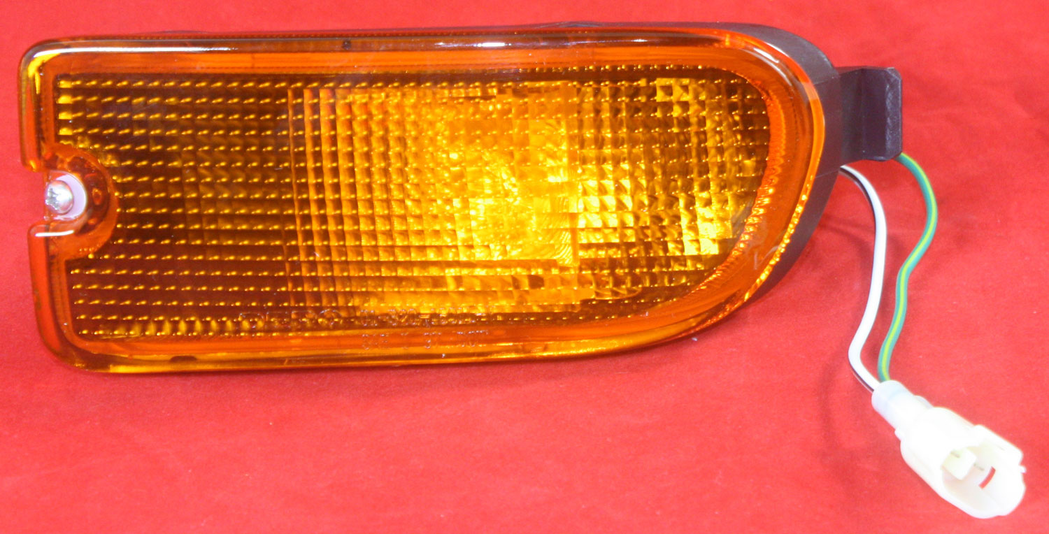 AM IMPREZA 99-01 SIGNAL LAMP LH Assembly RS Model Coupe Sedan SKU S106902 Partslink SU2530104 OEM 84441FA170