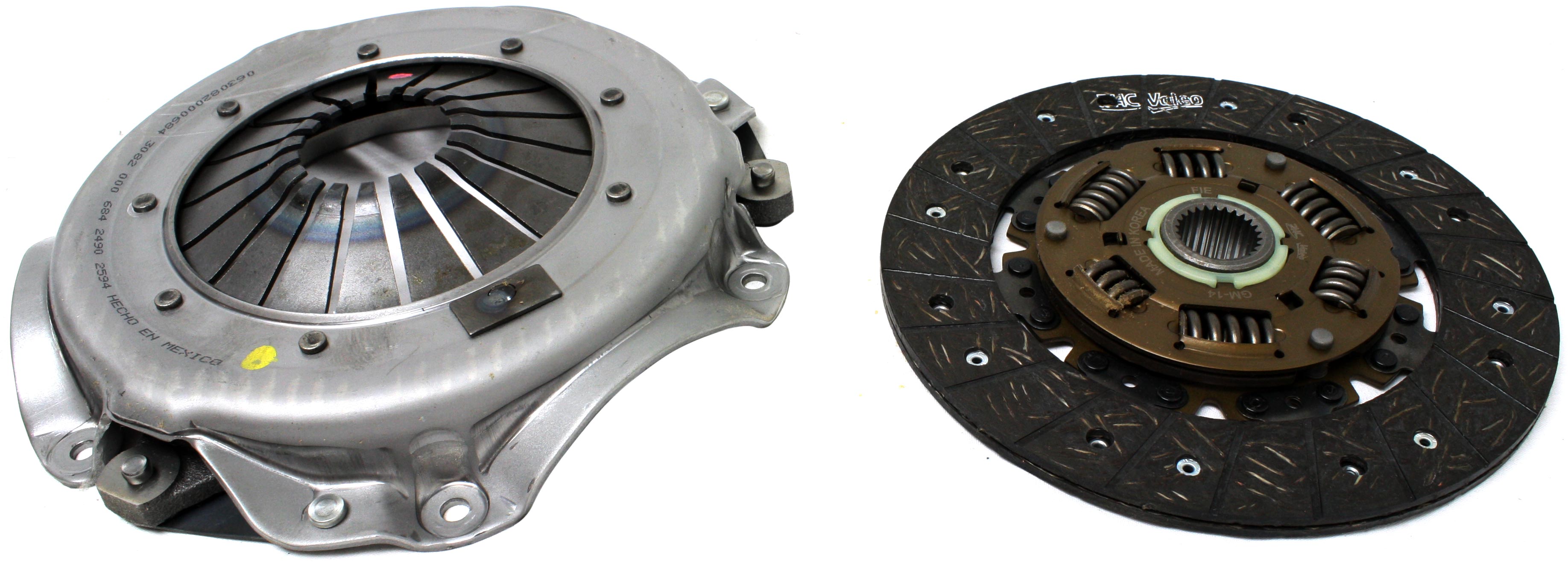 AM SACHS CLUTCH KIT 9-1-8 in. OD x 1-1-8 in. ID disc diameter 26 teeth Does not include flywheel SKU S2K190409