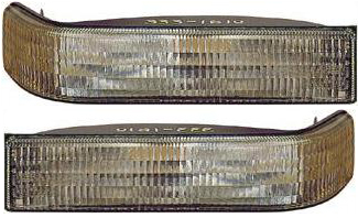 AM GRAND CHEROKEE 93-96 SIGNAL LAMP RH and LH Included Lens and Housing Below Headlamp SKU SET 12-1521-01 Partslink CH2521120 CH2520120 OEM 56005098-56005099