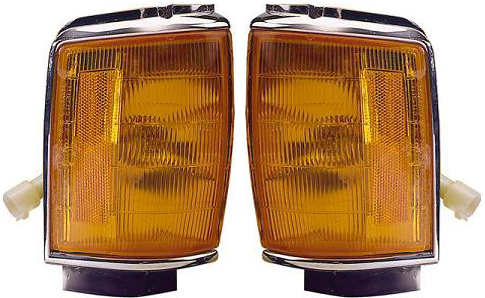 AM 4RUNNER 84-86 CORNER LAMP RH AND LH Assembly With Chrome Trim SKU SET 18-1250-34 Partslink TO2520114 TO2521116 OEM 8161089145-8162089145