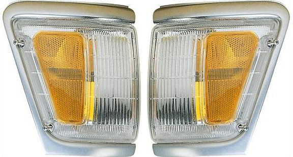 AM TOYOTA PICKUP 92-95 CORNER LAMP RH and LH Set of 2 Assembly SKU SET 18-3028-34 Partslink TO2520129 TO2521131 OEM 8161035120-8162035120