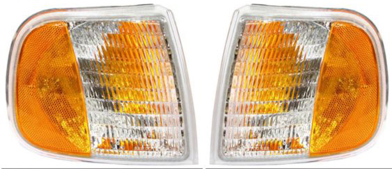 AM F SERIES 97-97 CORNER LAMP RH and LH Lens and Housing To 6-96 SKU SET 18-3371-01 Partslink FO2520132 FO2521132 OEM F65Z13200AD F65Z13201AD