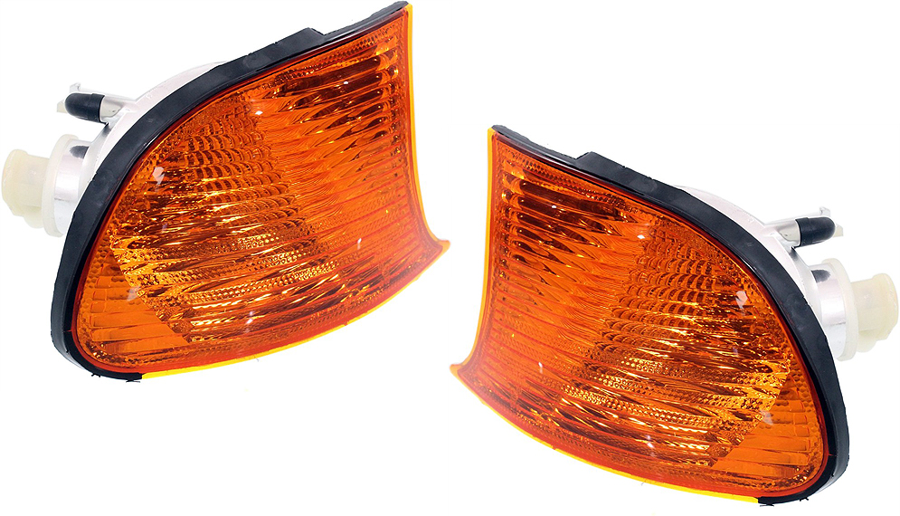 AM 3 SERIES 02-03 CORNER LAMP RH and LH Assembly Amber Coupe Convertible To 3-03 SKU SET B104109 Partslink BM2520115 BM2521115 OEM 63136919649-63136919650