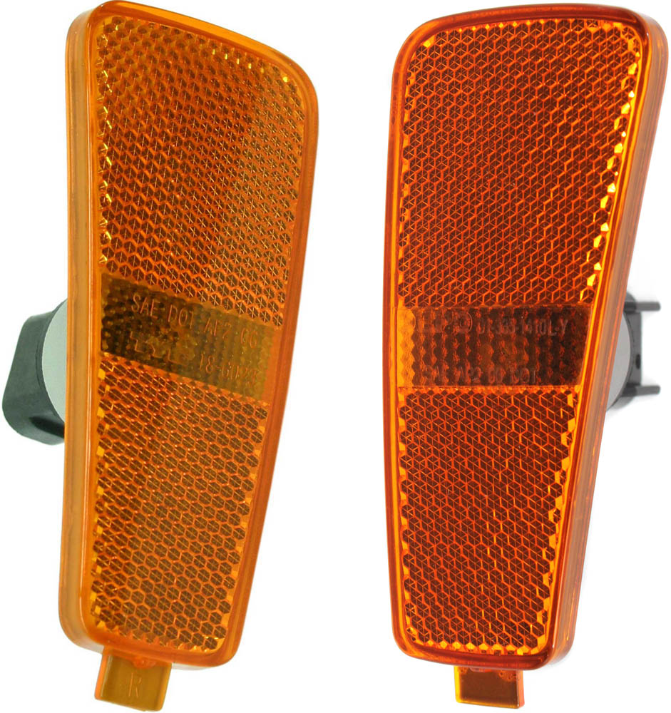 AM HHR 06-11 FRONT SIDE MARKER LAMP RH AND LH Assembly SKU SET C104509 Partslink GM2551192 GM2550193 OEM 15875483-15875482