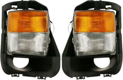 AM CTS 04-07 FRONT FOG LAMP RH AND LH Assembly w Signal Light V Model SKU SET C107547 Partslink GM2592153 GM2593153 OEM 1-514-070-715-140-700