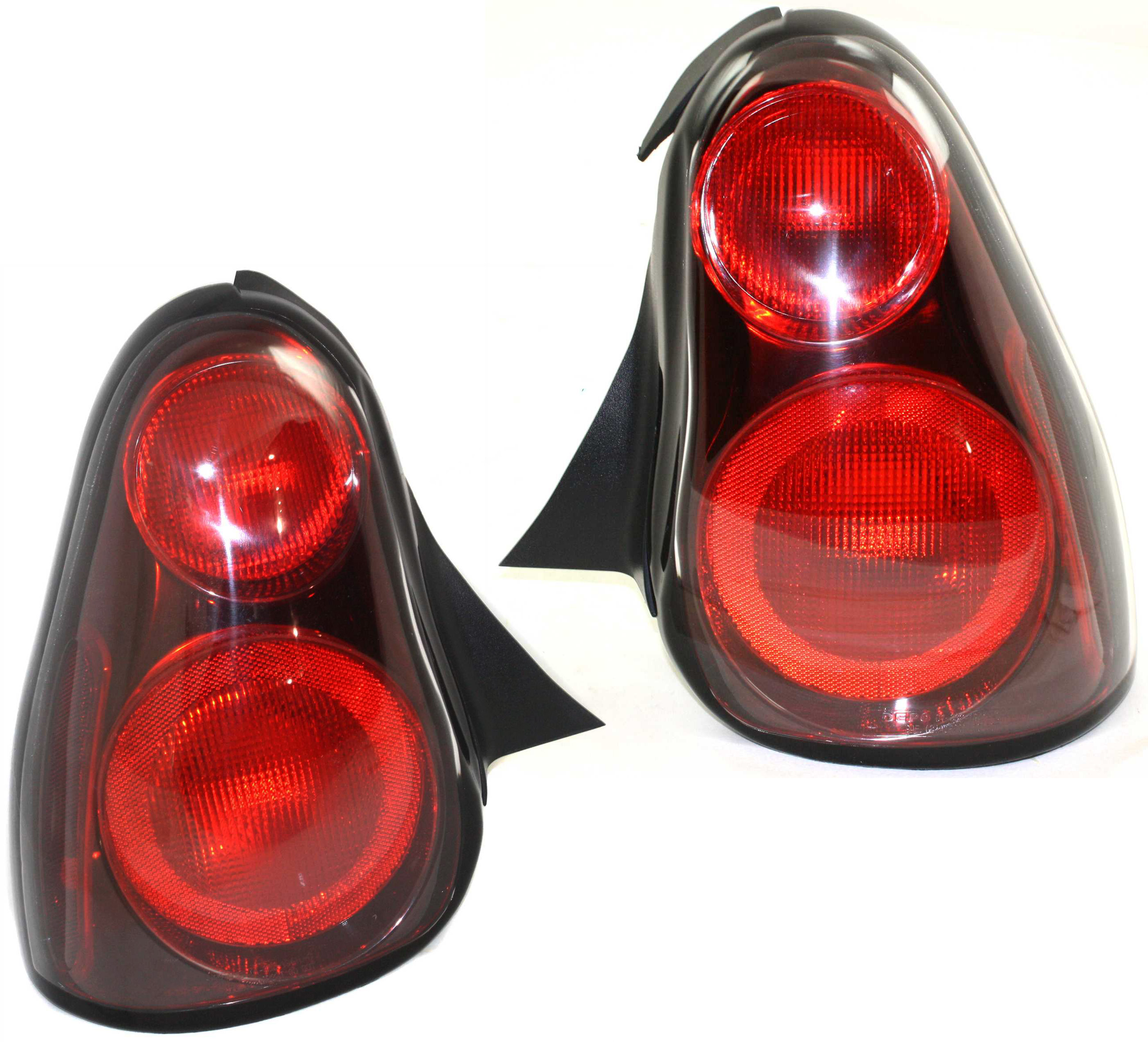 AM MONTE CARLO 00-05 TAIL LAMP RH AND LH Assembly SKU SET C730131 Partslink GM2801180 GM2800180 OEM 10326669-10326670