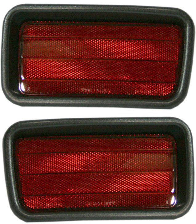 AM MONTERO SPORT 99-04 REAR BUMPER REFLECTOR RH AND LH SKU SET M731903 Partslink MI1185101 MI1184101 OEM MR439716 MR439715