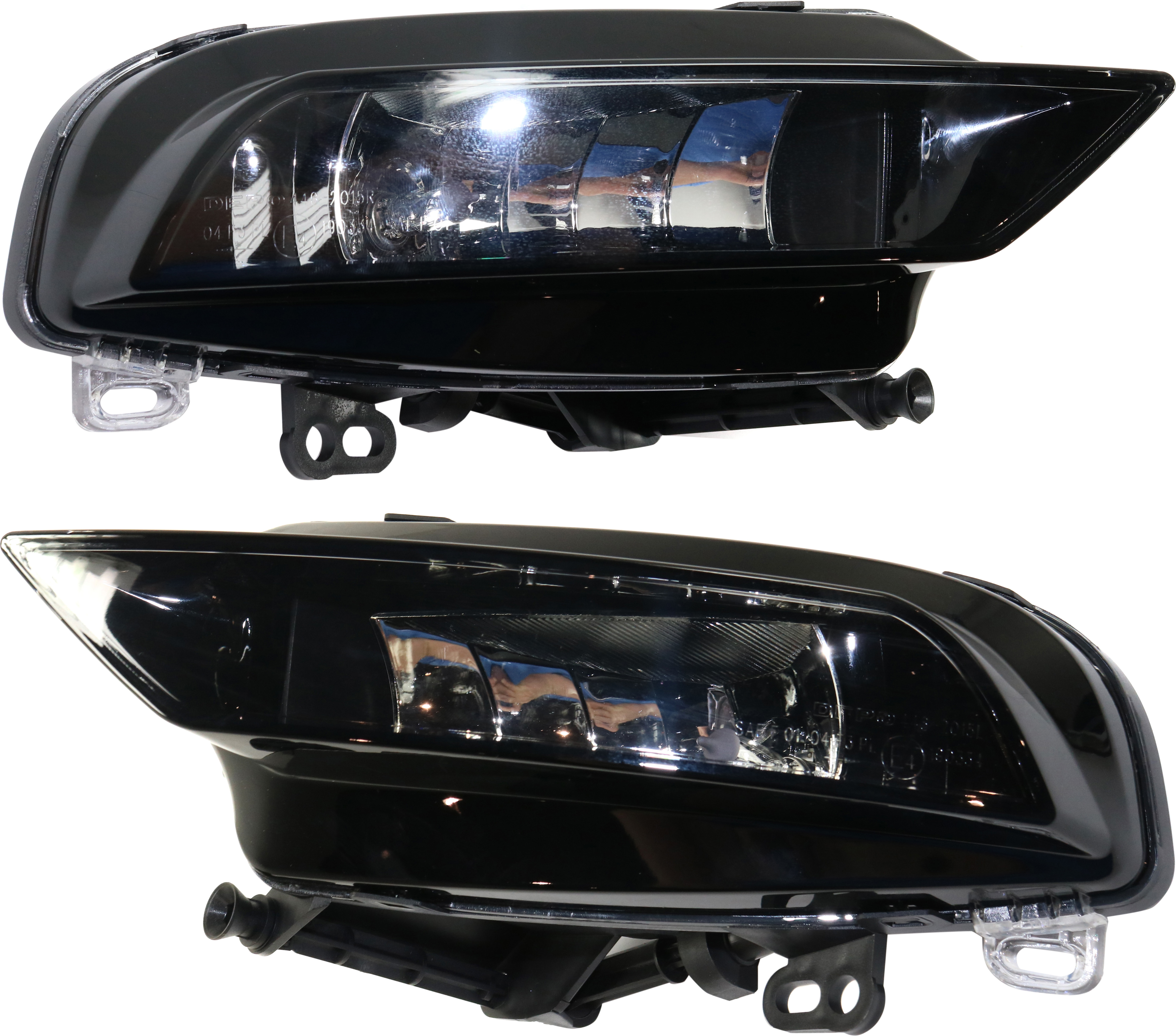 AM A3-15-16 FRONT FOG LAMP RH and LH Assembly Convertible w o S Line Pkg Sedan CAPA SKU SET RA10750001Q Partslink AU2592120C AU2593120C OEM 8V0941699E 8V0941699B 8V094170
