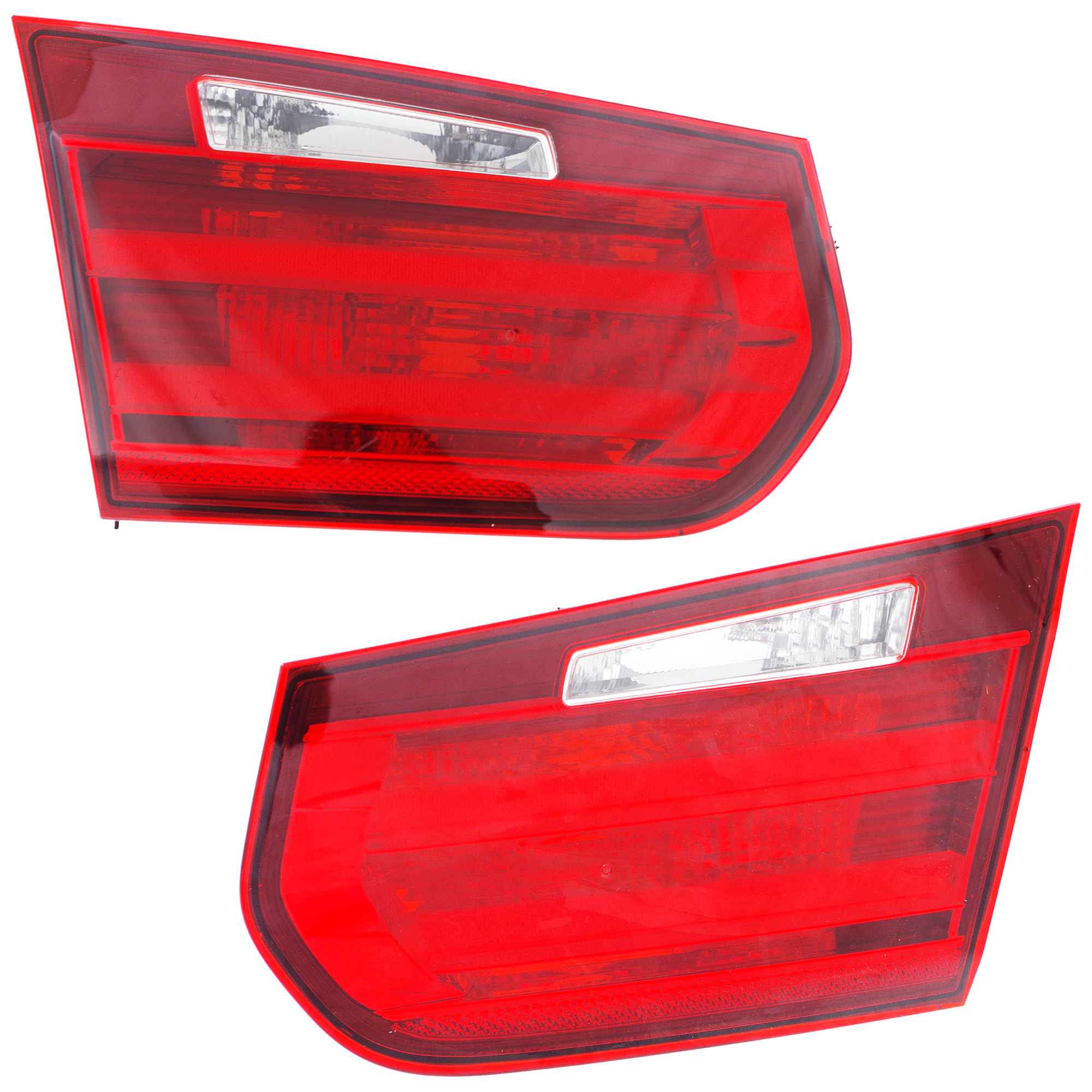 AM 3 SERIES 12-15 TAIL LAMP RH AND LH Set of 2 Inner Lens and Housing Halogen SKU SET REPB730189-2 Partslink BM2802115 BM2803115 OEM 63217372793-63217372794