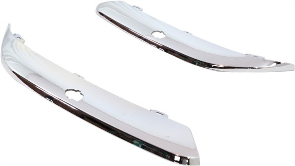 AM CHRYSLER 300-05-10 FRONT BUMPER MOLDING RH AND LH Chrome w Headlight Washer Hole 5.7L Eng SKU SET REPC016105 Partslink CH1059126 CH1058126 OEM 4806124AA 4806125AA
