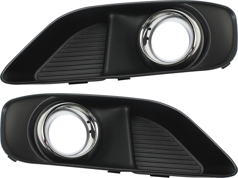 AM CHRYSLER 300-12-14 FRONT FOG LAMP MOLDING RH AND LH Black w Chrome Trim SRT 8 Model w o Parking Aid Sensor Holes SKU SET REPC108001 Partslink CH1039150 CH1038150 OEM 68146900AA 68146901AA