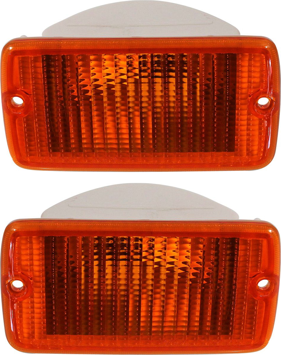AM TJ 01-06 SIGNAL LAMP RH AND LH Lens and Housing SKU SET REPJ106903 Partslink CH2521141 CH2520141 OEM 55156488AB 55157032AA 55156489