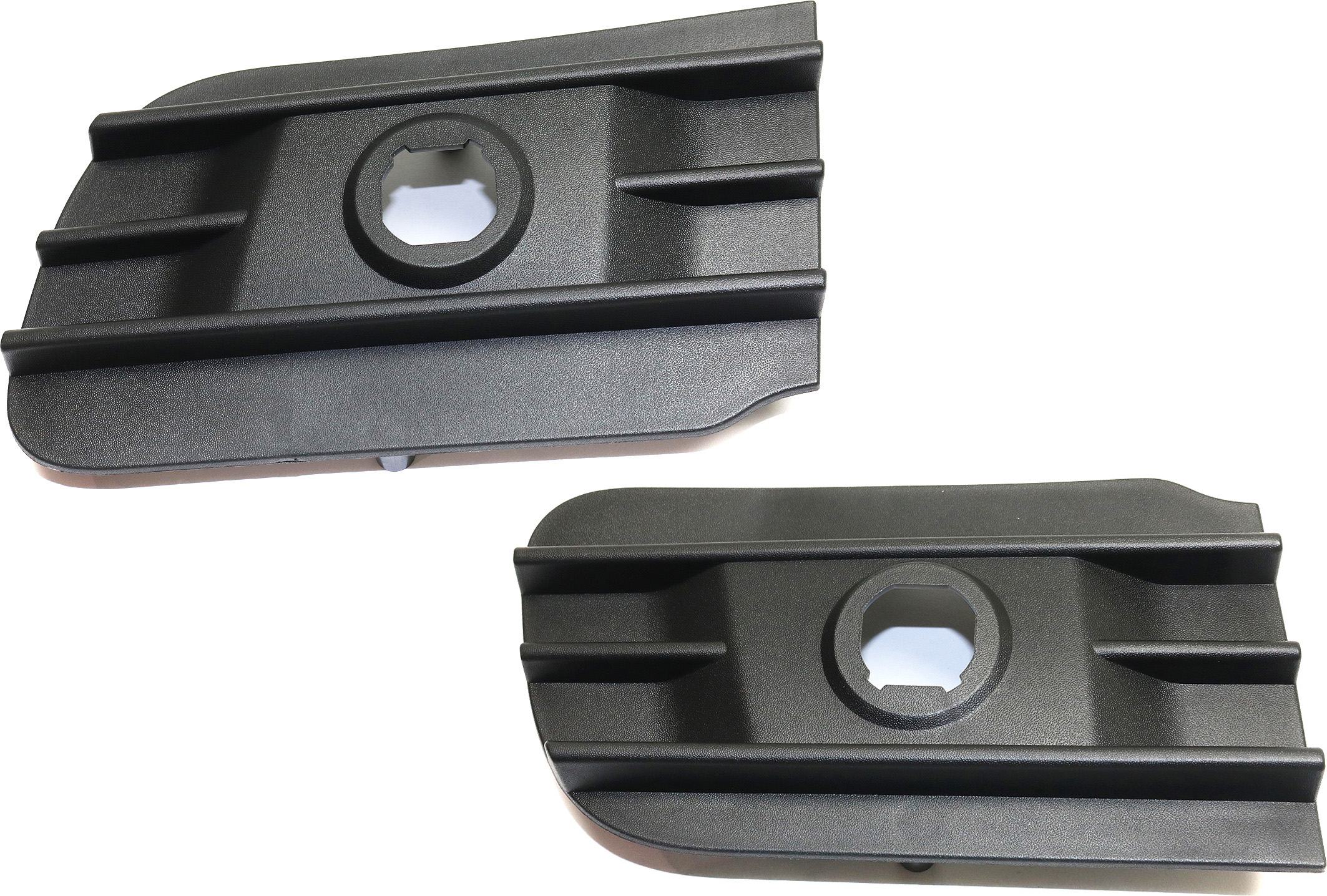 AM TITAN XD 16-21 FRONT BUMPER FILLER RH AND LH Grille Cover Textured w Parking Aid Sensor Holes SKU SET REPN040505 Partslink NI1039144 NI1038144 OEM 62256EZ00E 62257EZ00E