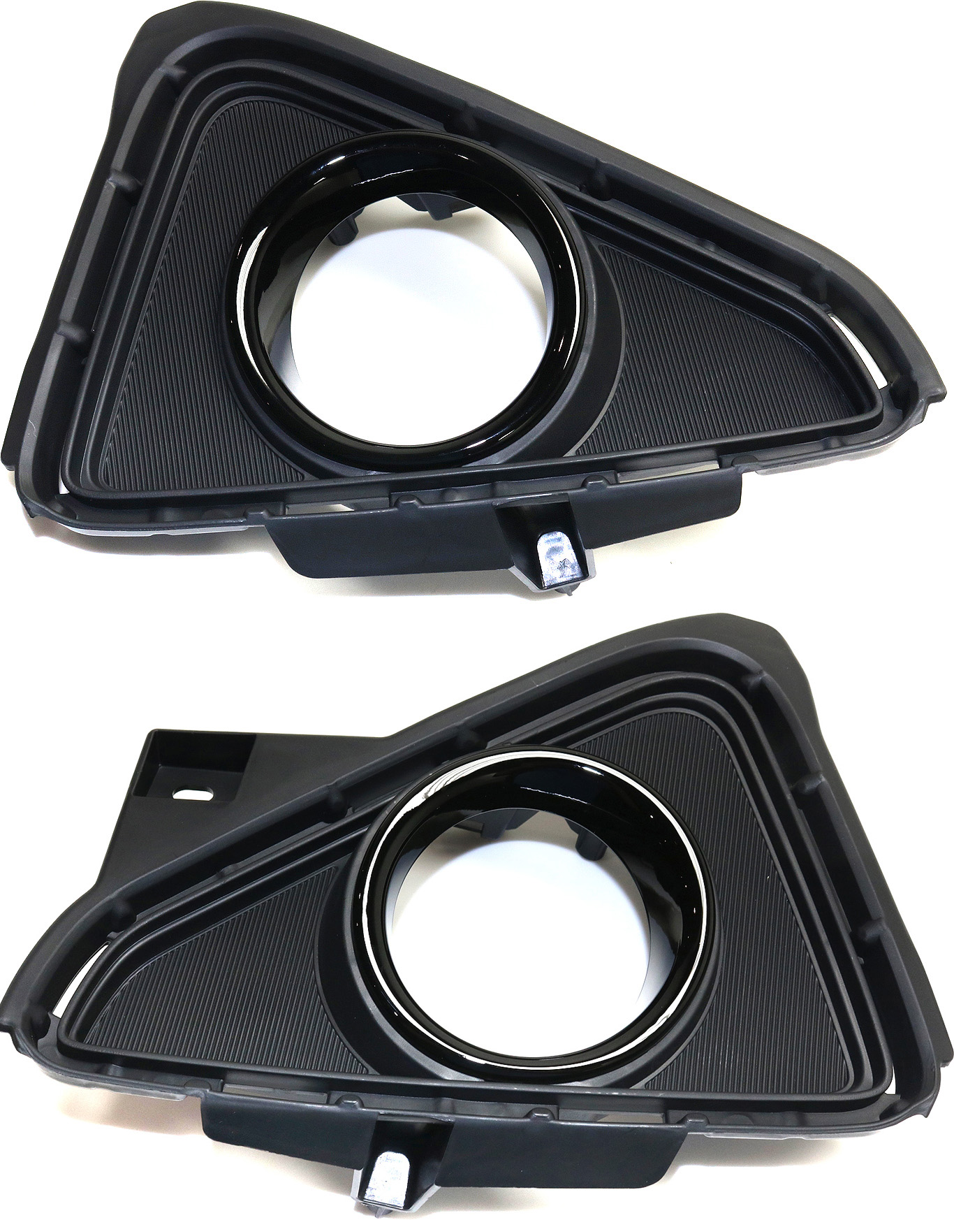 AM RAV4-16-18 FRONT FOG LAMP MOLDING RH AND LH Textured Black w Primed Trim Adventure SE XLE Hybrid SE Models SKU SET REPT108203 Partslink TO1039193 TO1038193 OEM 520300R020-520400R020