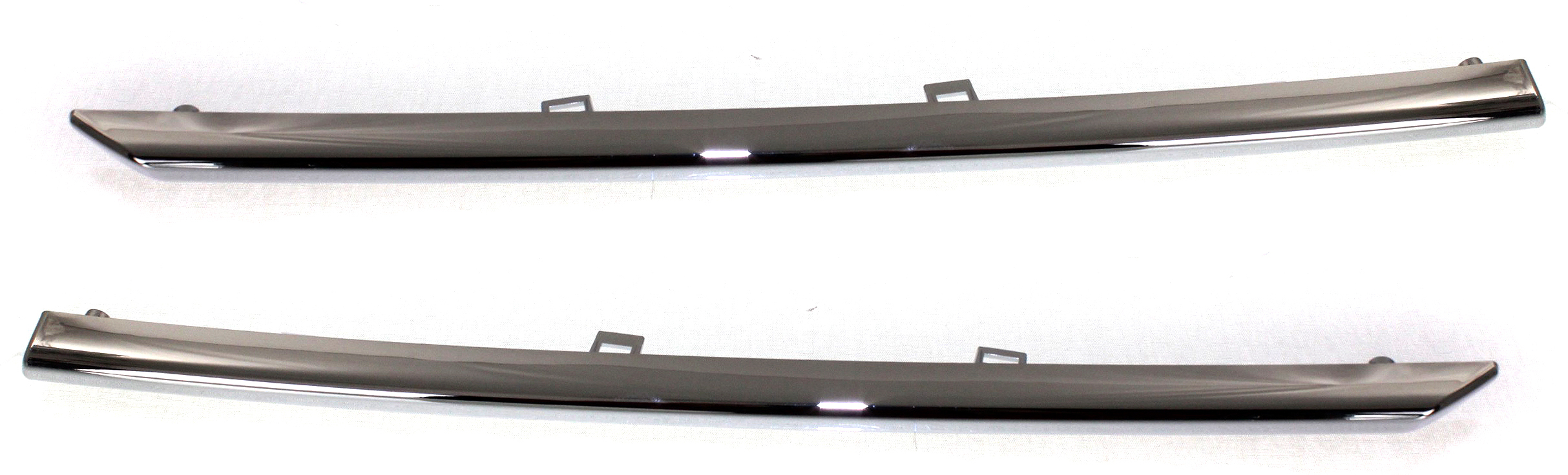 AM CAMRY 12-14 FRONT FOG LAMP MOLDING RH AND LH Chrome SE SE Sport Exc. Hybrid SE Model SKU SET REPT108645 Partslink TO1047100 TO1046100 OEM 5271206040-5271306040