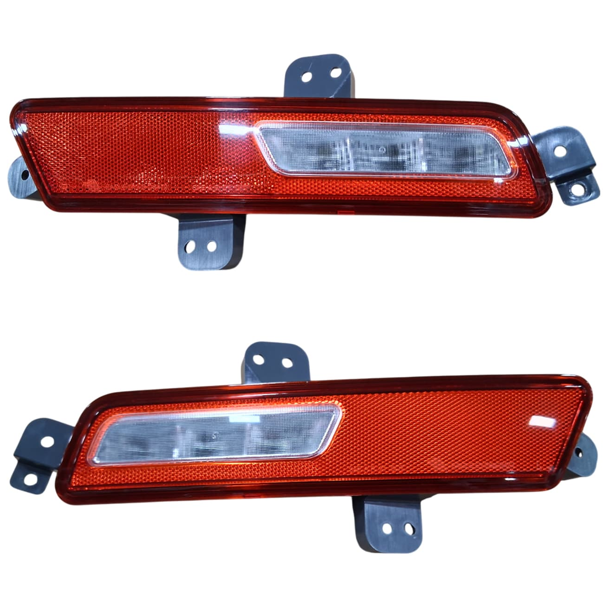 AM GRAND WAGONEER WAGONEER 22-23 BACK UP LAMP RH AND LH Lens and Housing LED Red Lens SKU SET RJ73130003U Partslink CH2882105 CH2883105 OEM 68353118AA 68353119AA