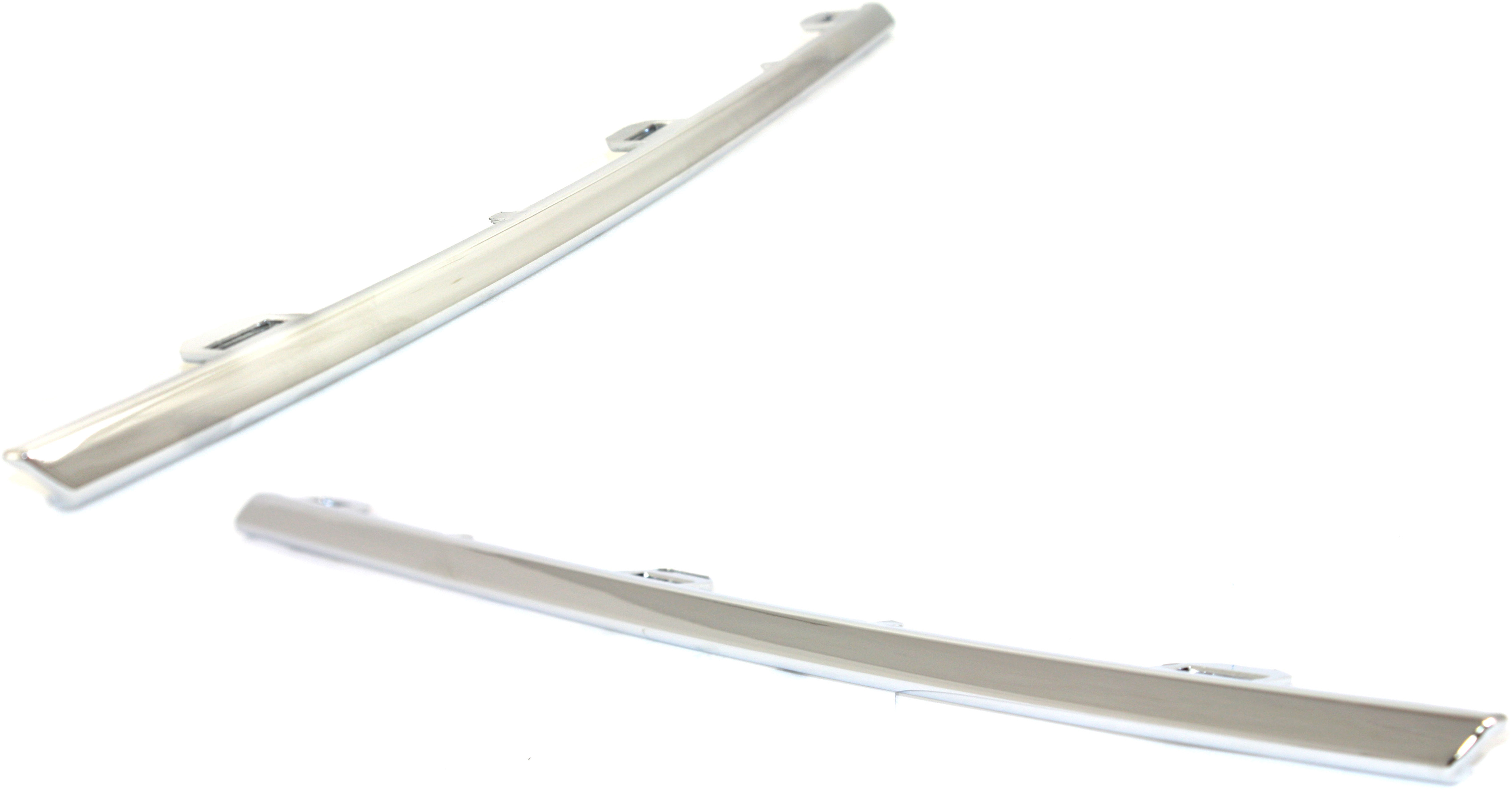 AM XL 7-04-06 GRILLE MOLDING RH AND LH Set of 2 Upper Chrome SKU SET S071103 Partslink SZ1213102 SZ1212102 OEM 7211352D000PG 7211452D000PG