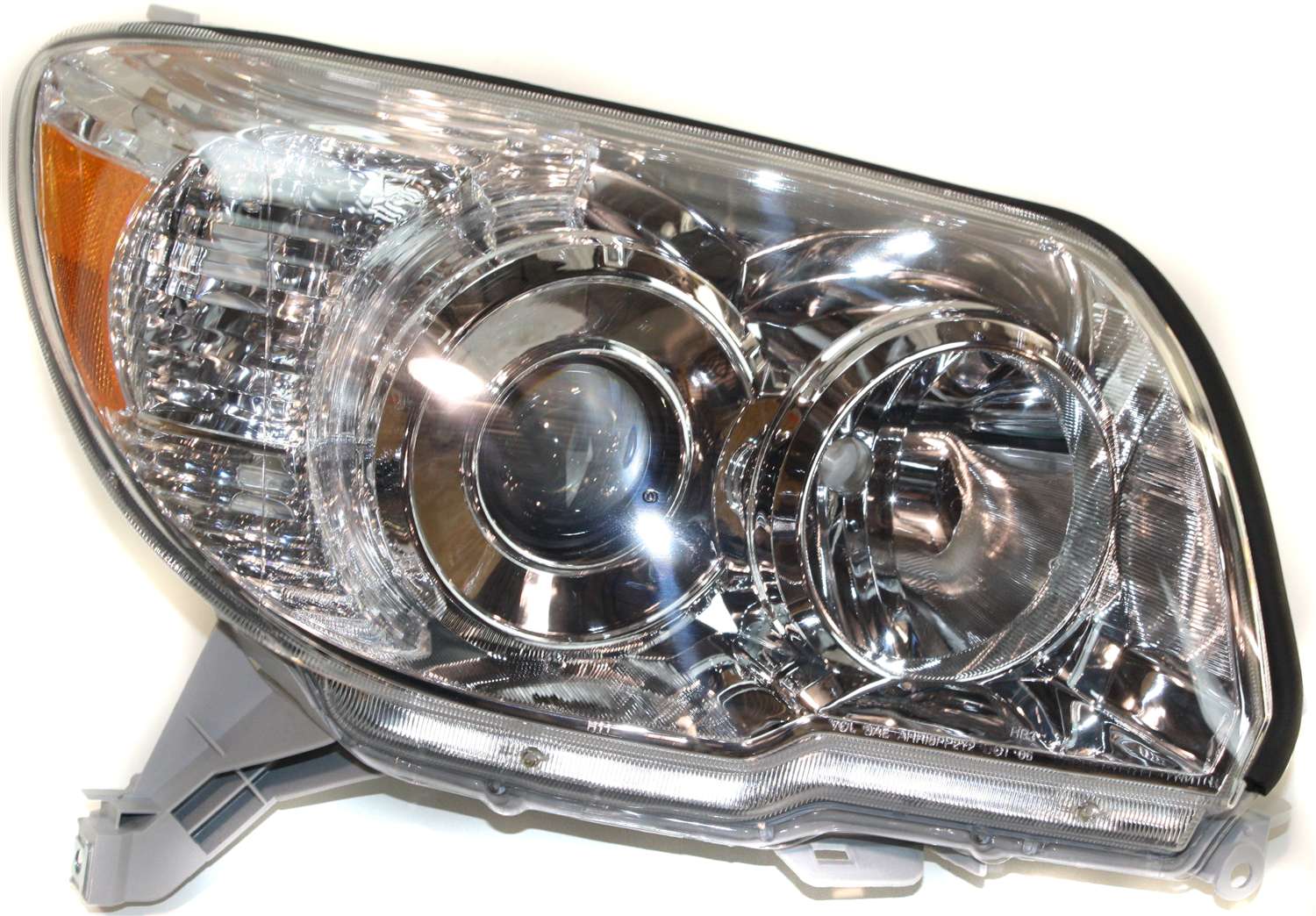 AM 4RUNNER 06-09 HEAD LAMP RH Lens and Housing Limited SR5 Models CAPA SKU T100169Q Partslink TO2503164C OEM 8113035441