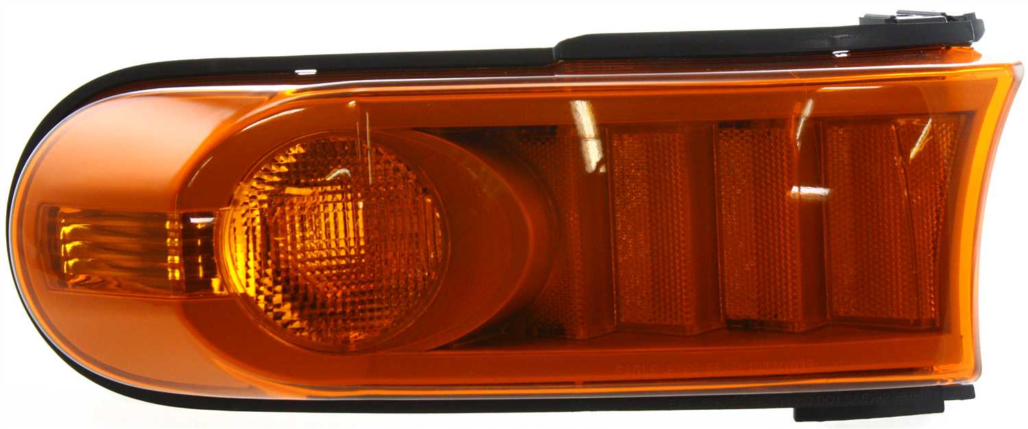 AM FJ CRUISER 07-11 SIGNAL LAMP RH Park Side Marker Lamp Lens and Housing SKU T106913 Partslink TO2531149 OEM 8113135460