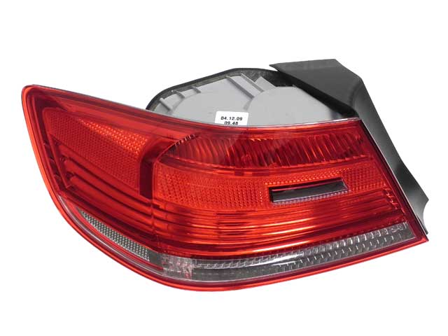AM Tail Light SKU ULO1041003 OEM 63217174403