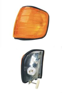 AM Turn Signal Light SKU URO0008208421 OEM 0008208421