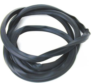 AM Trunk Lid Seal SKU URO1077580098 OEM 1077580098