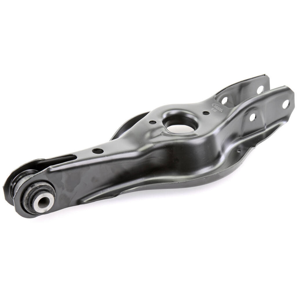 AM Control Arm SKU VCOV202814 OEM 33326792541
