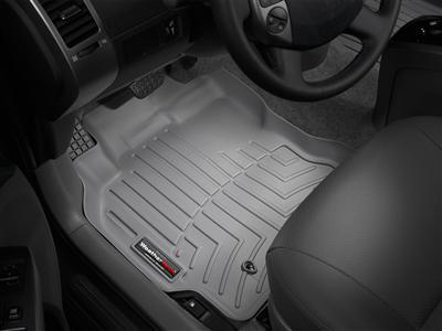 AM Front FloorLiner Black 2015-2017 Jeep Cherokee Fits vehicle manufactured April 2015 or later vehicles with no bump directly in front of the Dead Pedal SKU W24448331