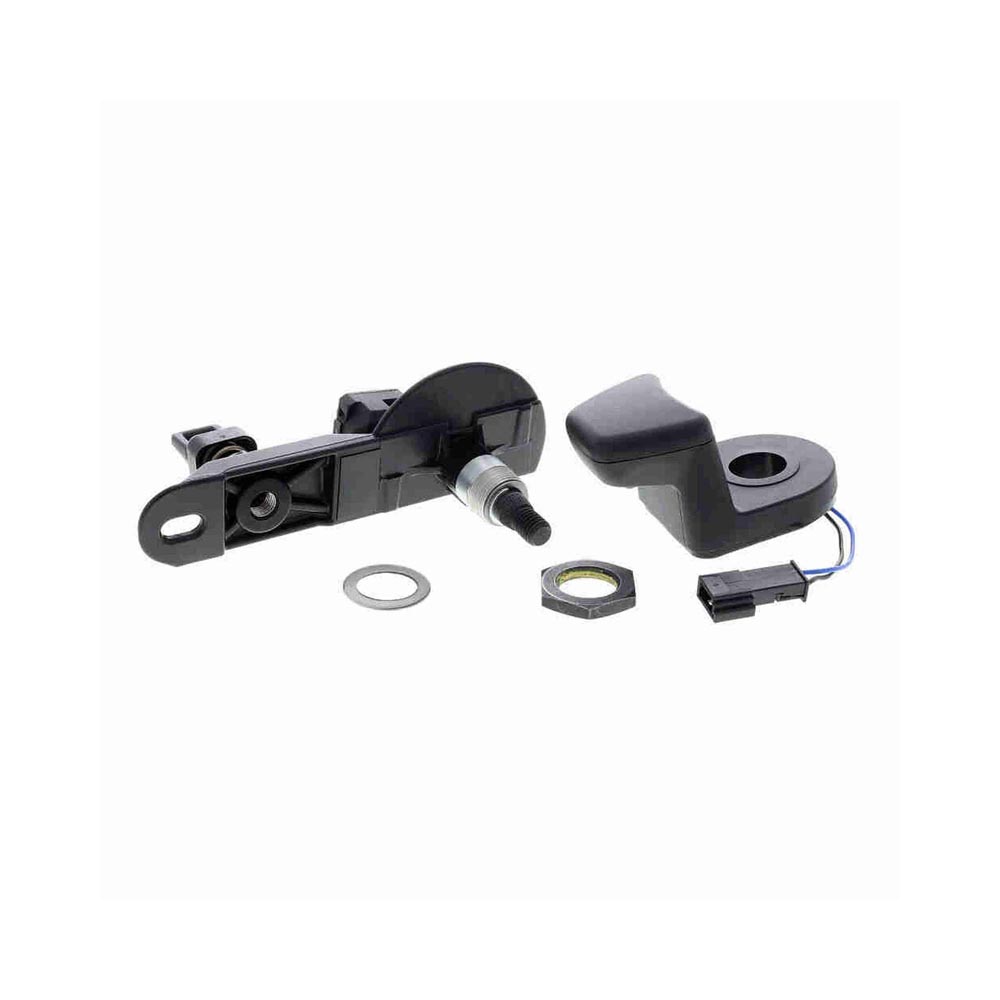 AM Tailgate Release Switch SKU Z8YV20738193 OEM 61319200673