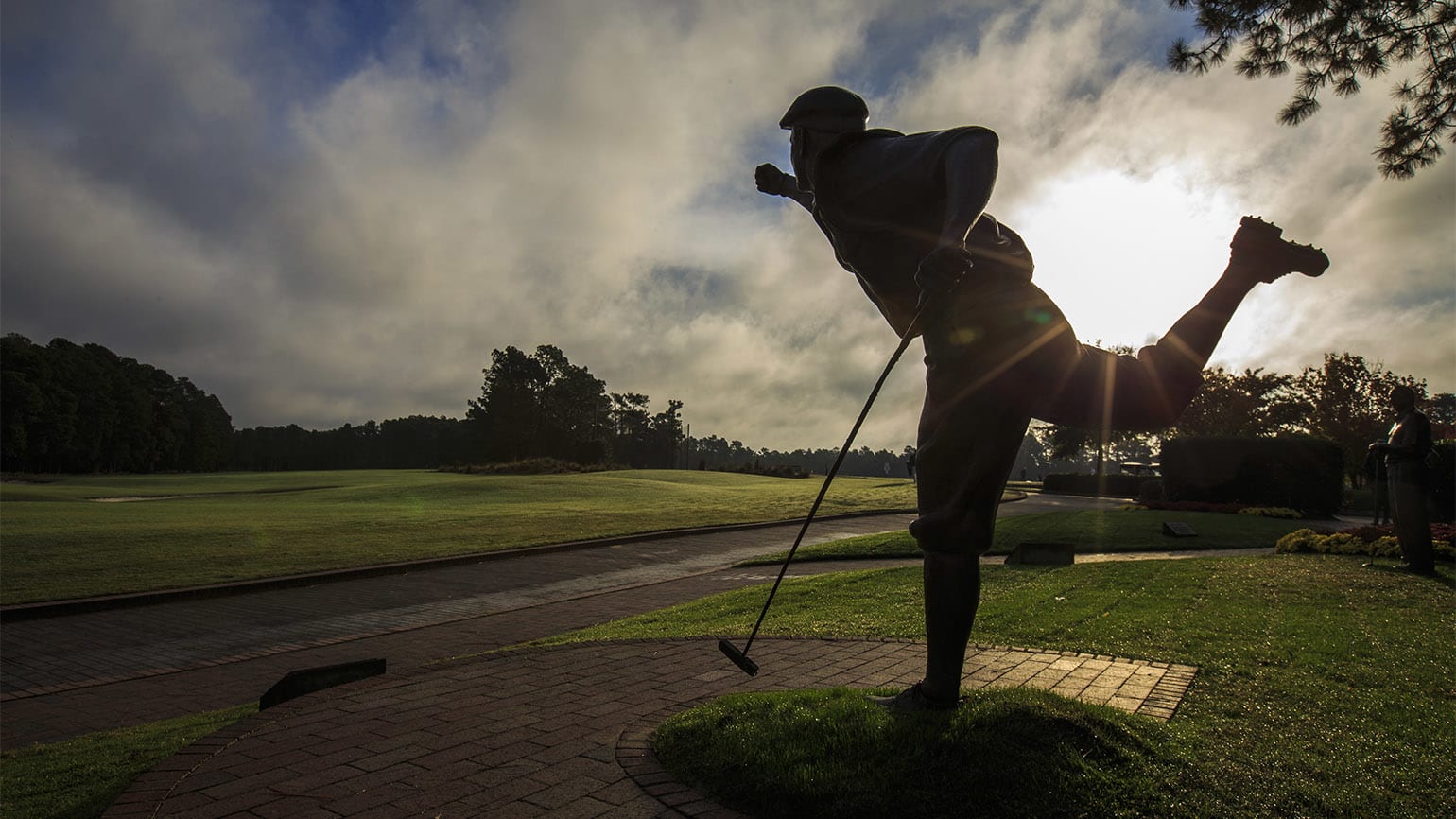 Payne Stewart Statue of Pinehurst No. 2 in Pinehurst, N.C. on Tuesday, Oct. 15, 2013.  (Copyright USGA/John Mummert)