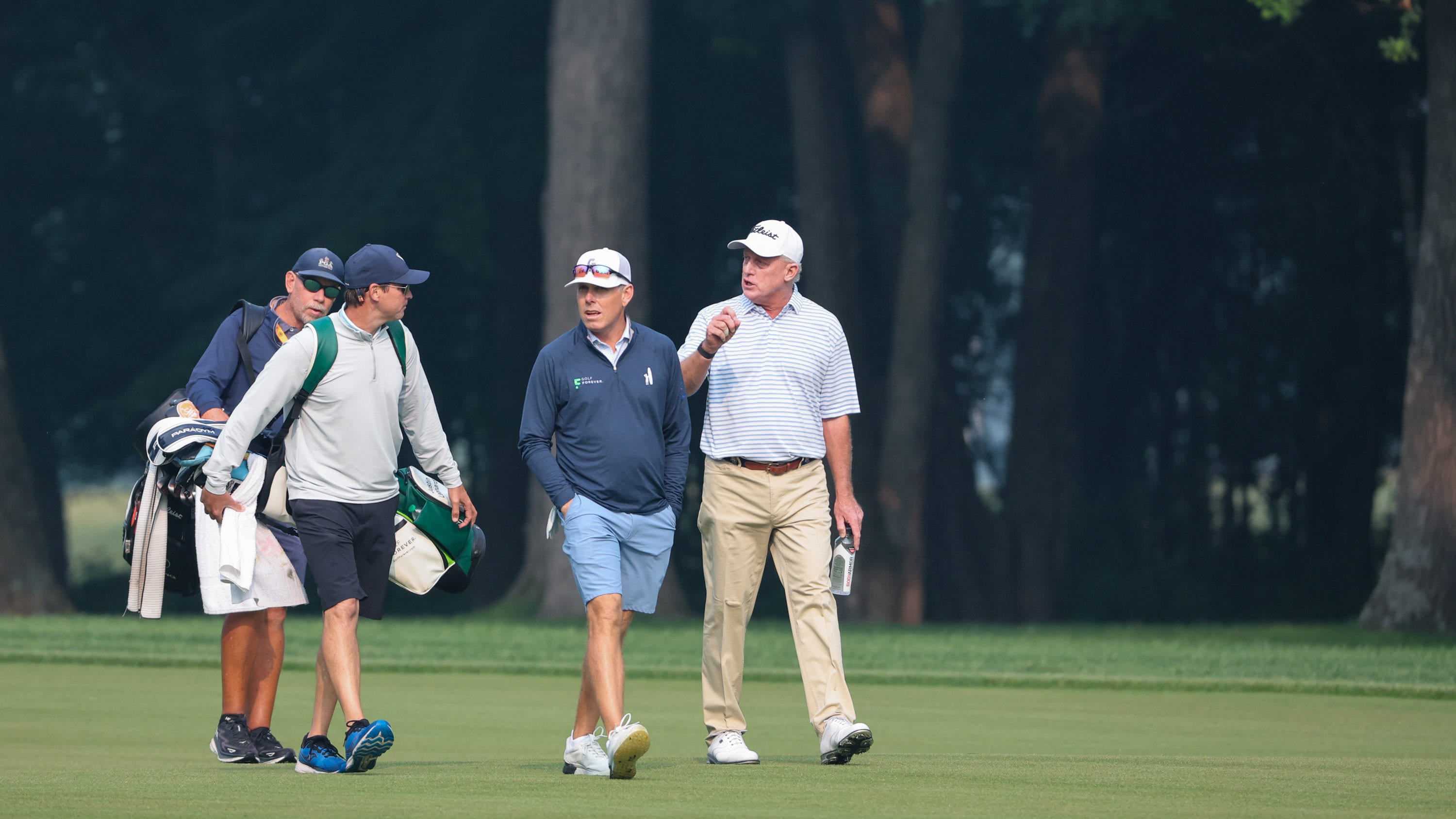 12-time PGA Tour winner Justin Leonard (center) is slowly finding his comfort zone in his return to competitive golf on the 50-and-over circuit. (USGA/Jeff Haynes)