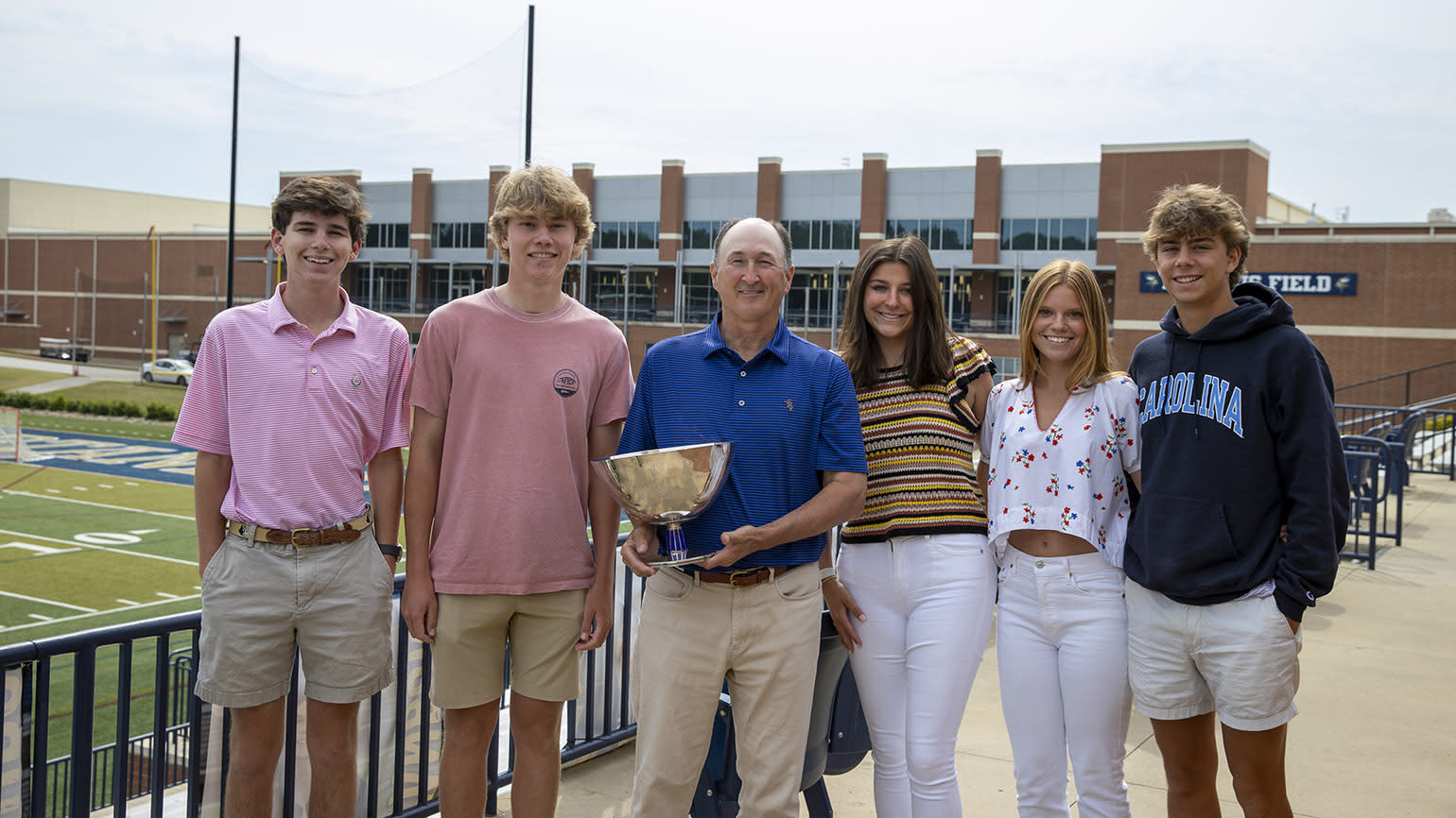 Members of the Spartanburg (S.C.) High boys' and girls' golf teams (left to right) Ben Fullmer, Connor Williams, A.C. Harrill, Laney Brothers and Hugh Lemonds are some of the few at the school who know Todd White is one of the country's elite amateurs. (USGA/Chris Keane)