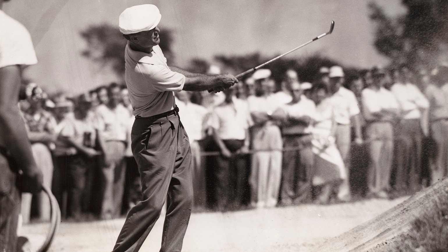 While many competitors complained about Oakmont's bunkers, particularly the way they were raked, Ben Hogan soldiered on en route to his third title in four years. (USGA Archives)