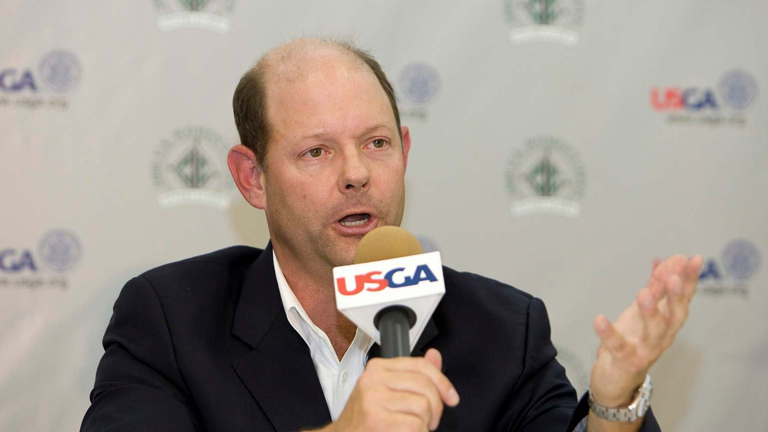 Former USGA CEO Mike Davis, then in charge of setup for the U.S. Open, was most impressed with Tiger's prowess on Pebble Beach's putting greens, where he didn't record a three putt the entire championship. (USGA/John Mummert)